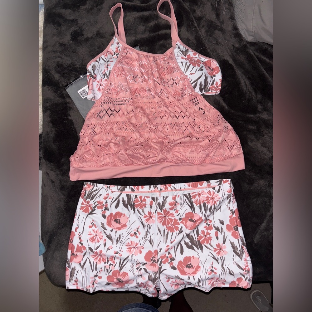 women’s bathing suit